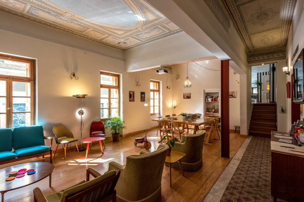 City Circus Athens Hostel